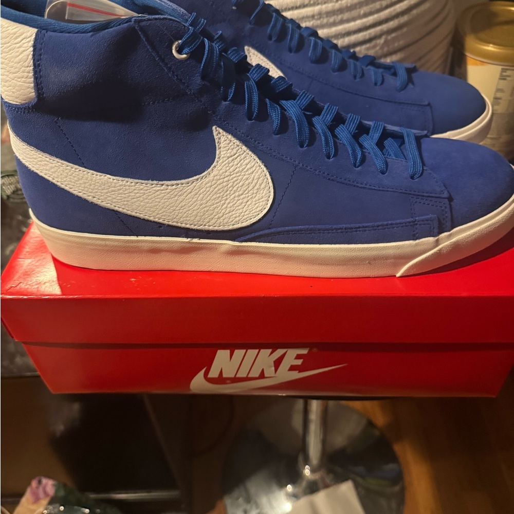 Nike Men's Blue and White High-Top Sneakers